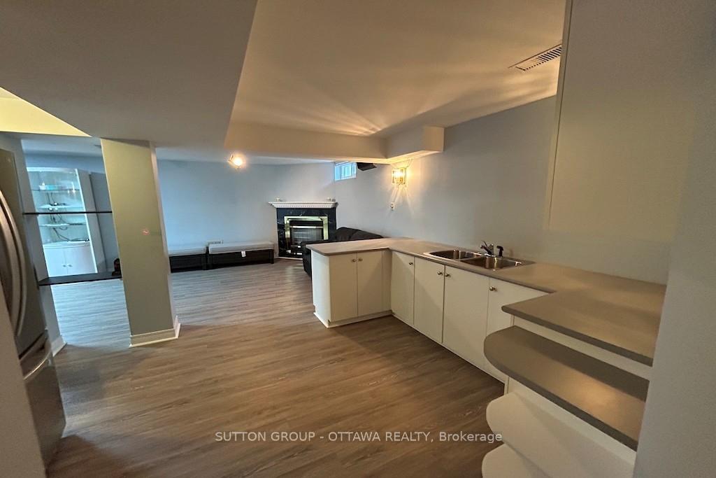 Photo 44 of 32 Cellini Court W, Ottawa, Hunt Club Park — HOMEH