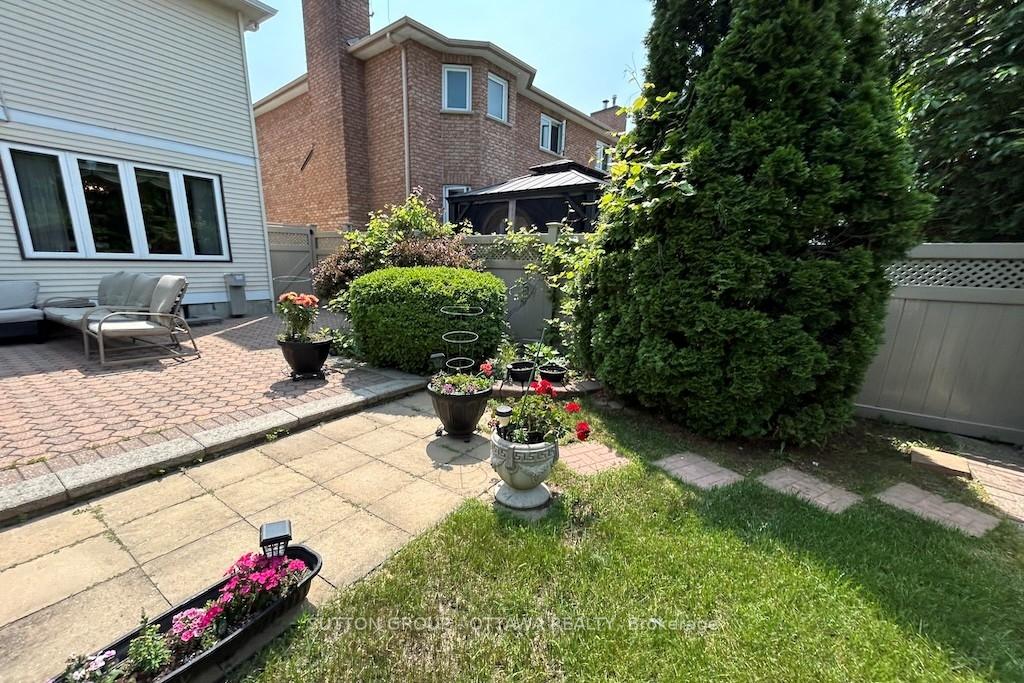 Photo 47 of 32 Cellini Court W, Ottawa, Hunt Club Park — HOMEH