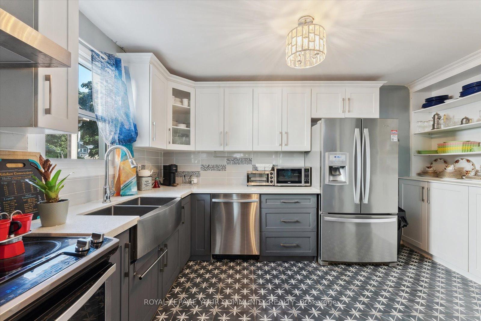 Photo 10 of 28 Richvale Drive S, Brampton, Heart Lake East — HOMEH