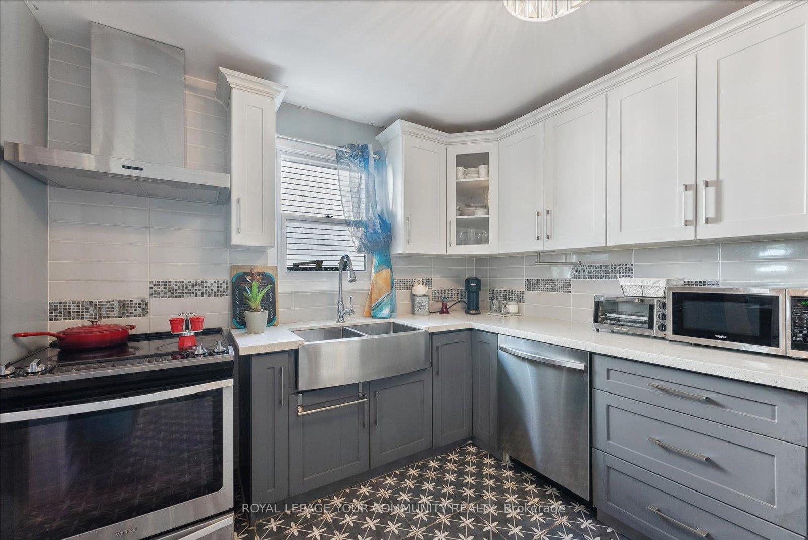 Photo 16 of 28 Richvale Drive S, Brampton, Heart Lake East — HOMEH