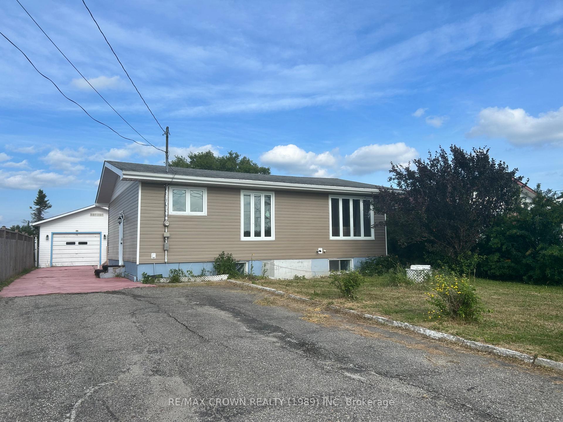 Photo of 80 Brunelle Road S