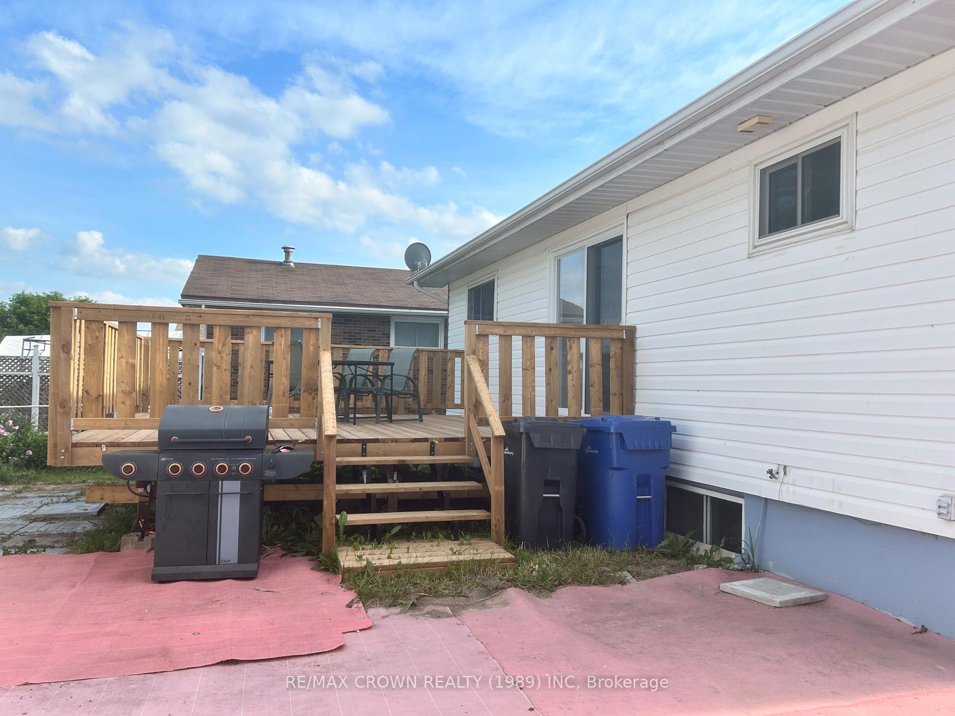 Photo 4 of 80 Brunelle Road S, Kapuskasing — HOMEH