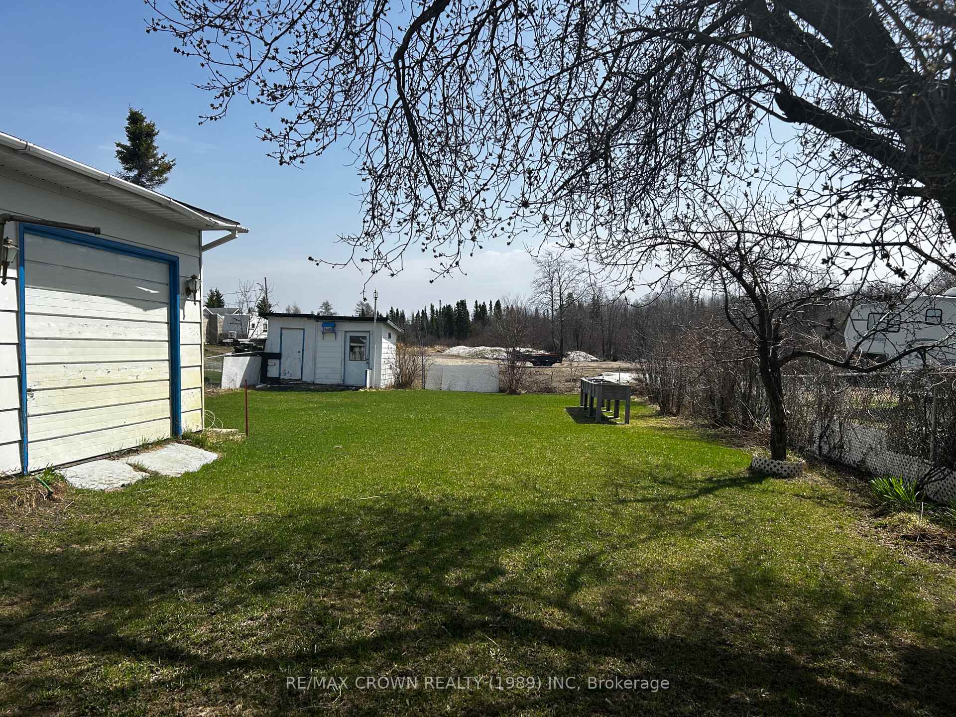 Photo 12 of 80 Brunelle Road S, Kapuskasing — HOMEH