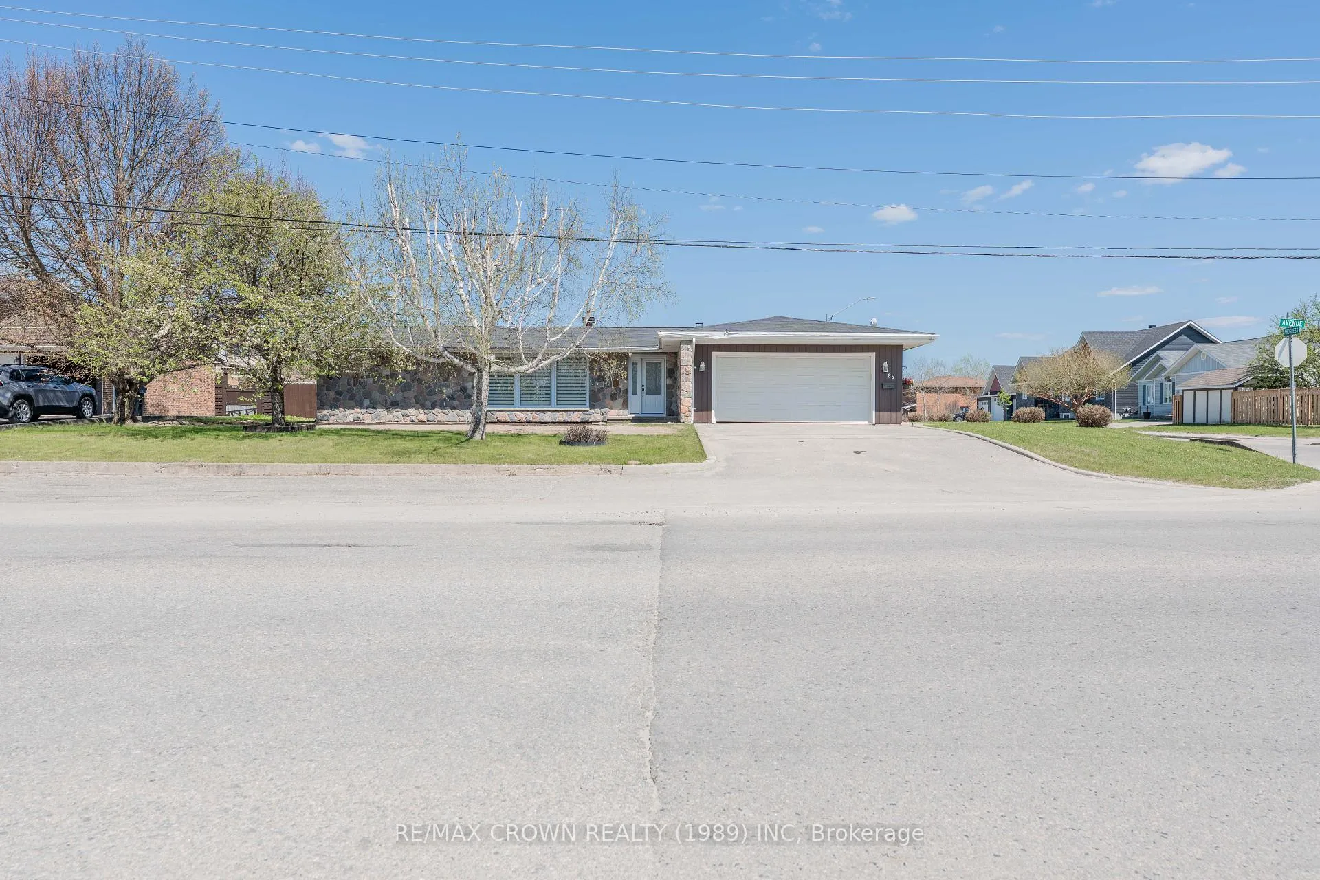 Photo 1 of 85 Avenue Road, Kapuskasing — HOMEH