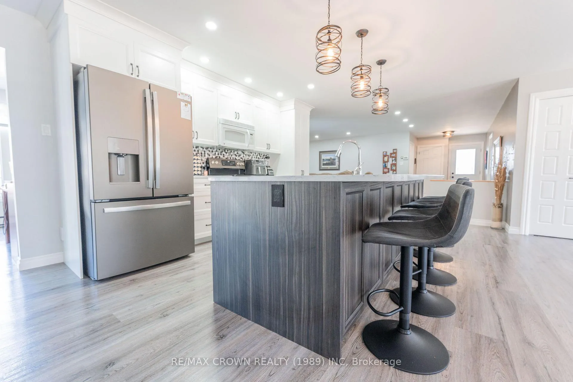 Photo 10 of 85 Avenue Road, Kapuskasing — HOMEH