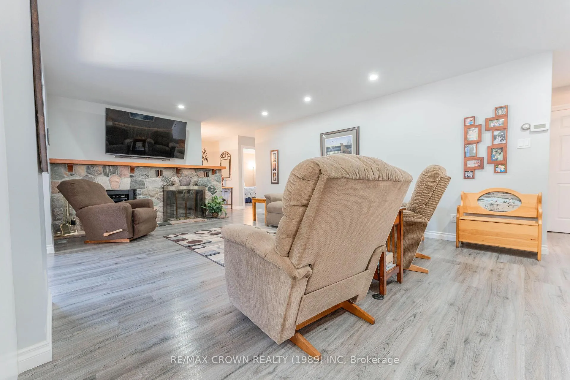 Photo 16 of 85 Avenue Road, Kapuskasing — HOMEH