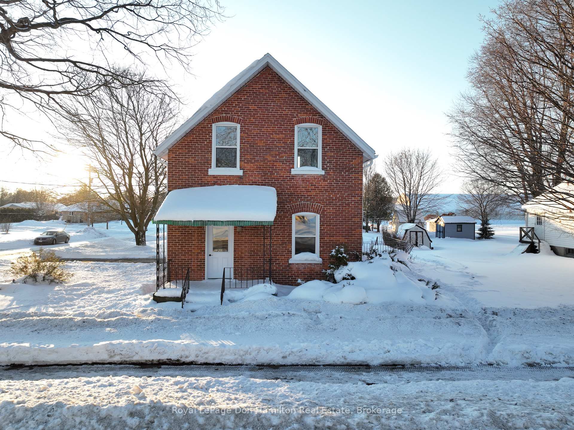 Photo 5 of 3049 Queen Street, Howick — HOMEH