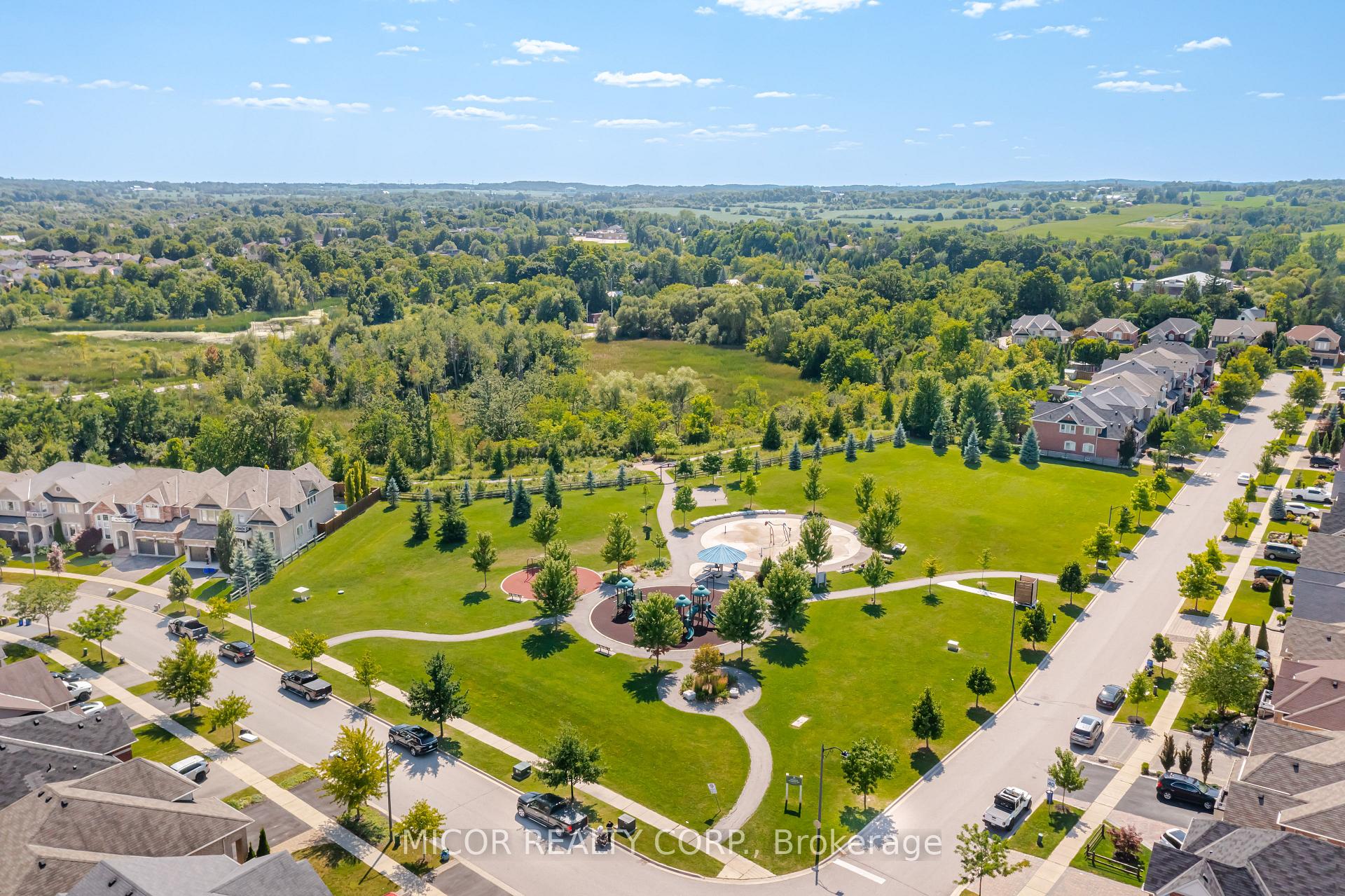 Photo 9 of 32 Summit Ridge Drive, King, Schomberg — HOMEH