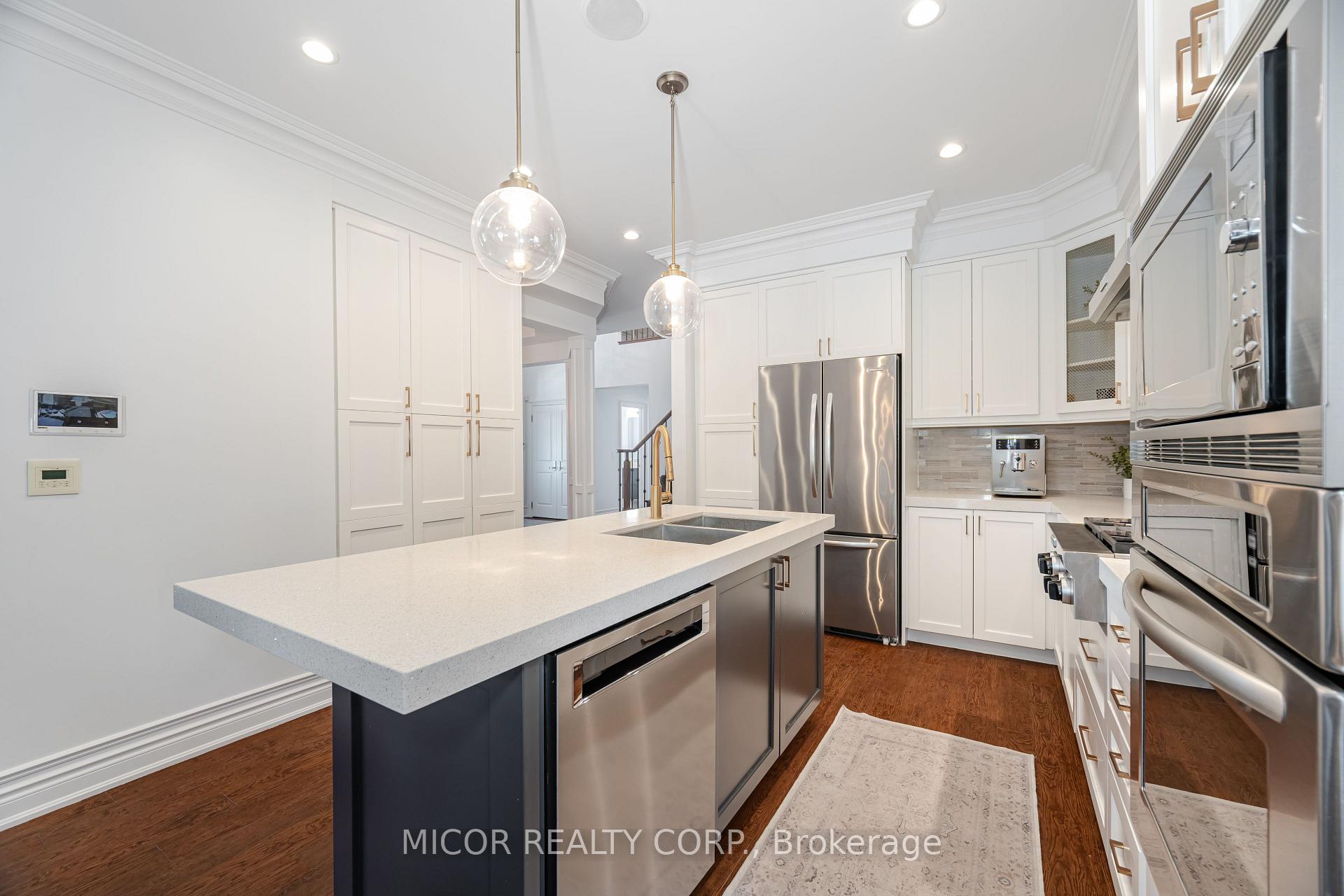 Photo 5 of 32 Summit Ridge Drive, King, Schomberg — HOMEH