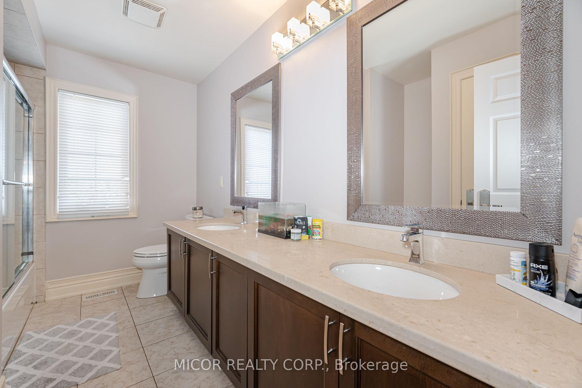 Photo 12 of 32 Summit Ridge Drive, King, Schomberg — HOMEH