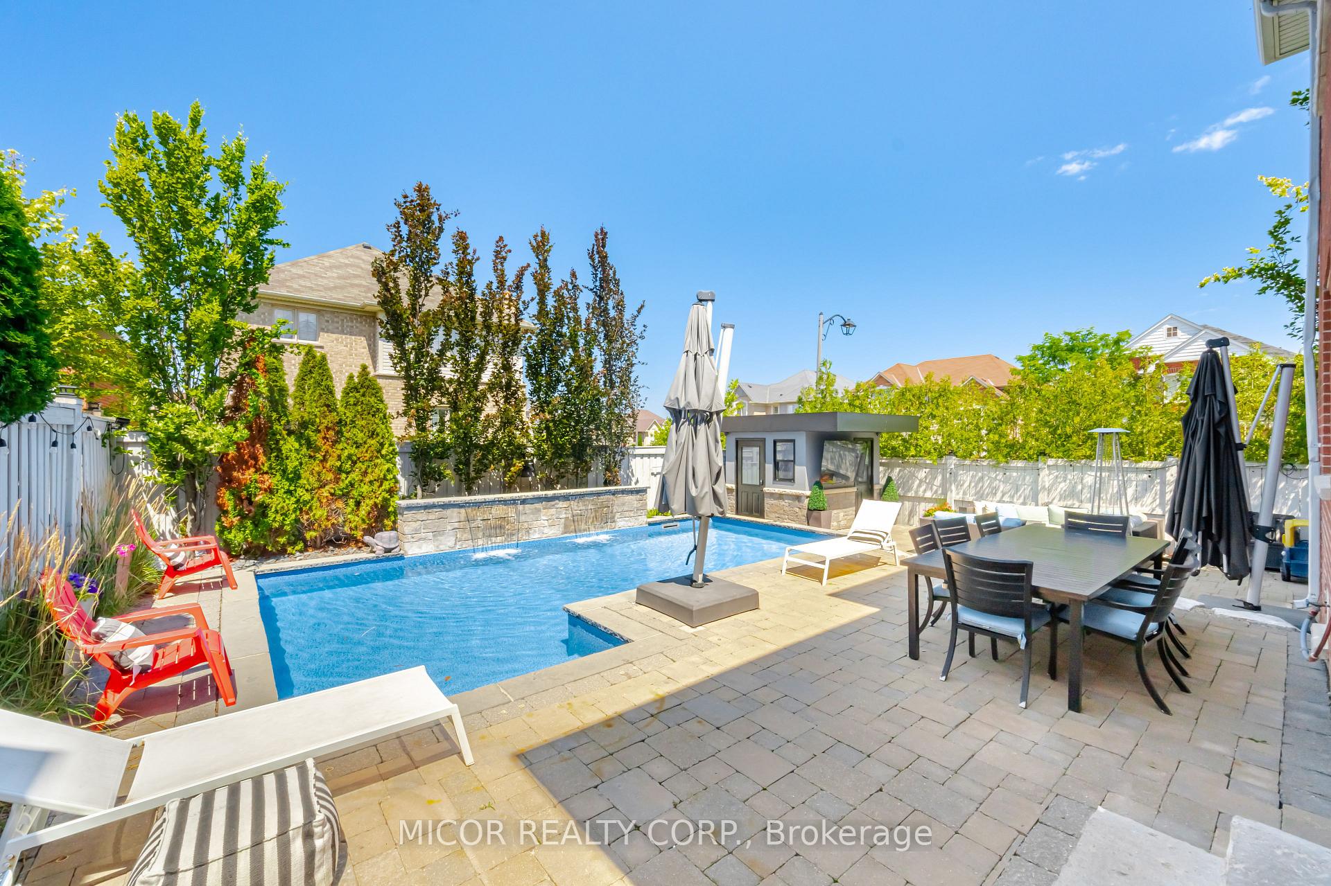 Photo 28 of 32 Summit Ridge Drive, King, Schomberg — HOMEH