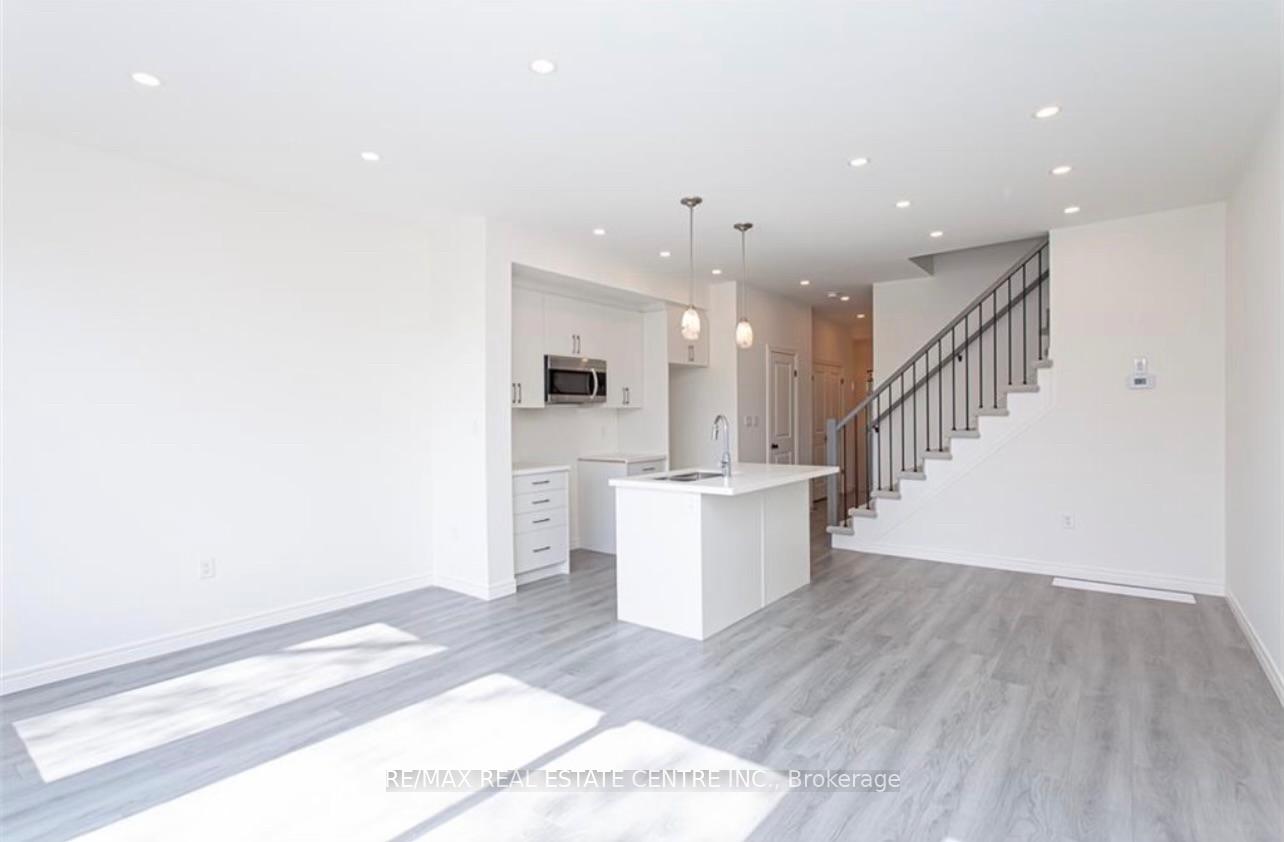 Photo 4 of 730 Knox Avenue, Hamilton, Parkview — HOMEH
