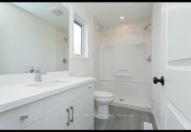 Photo 10 of 730 Knox Avenue, Hamilton, Parkview — HOMEH