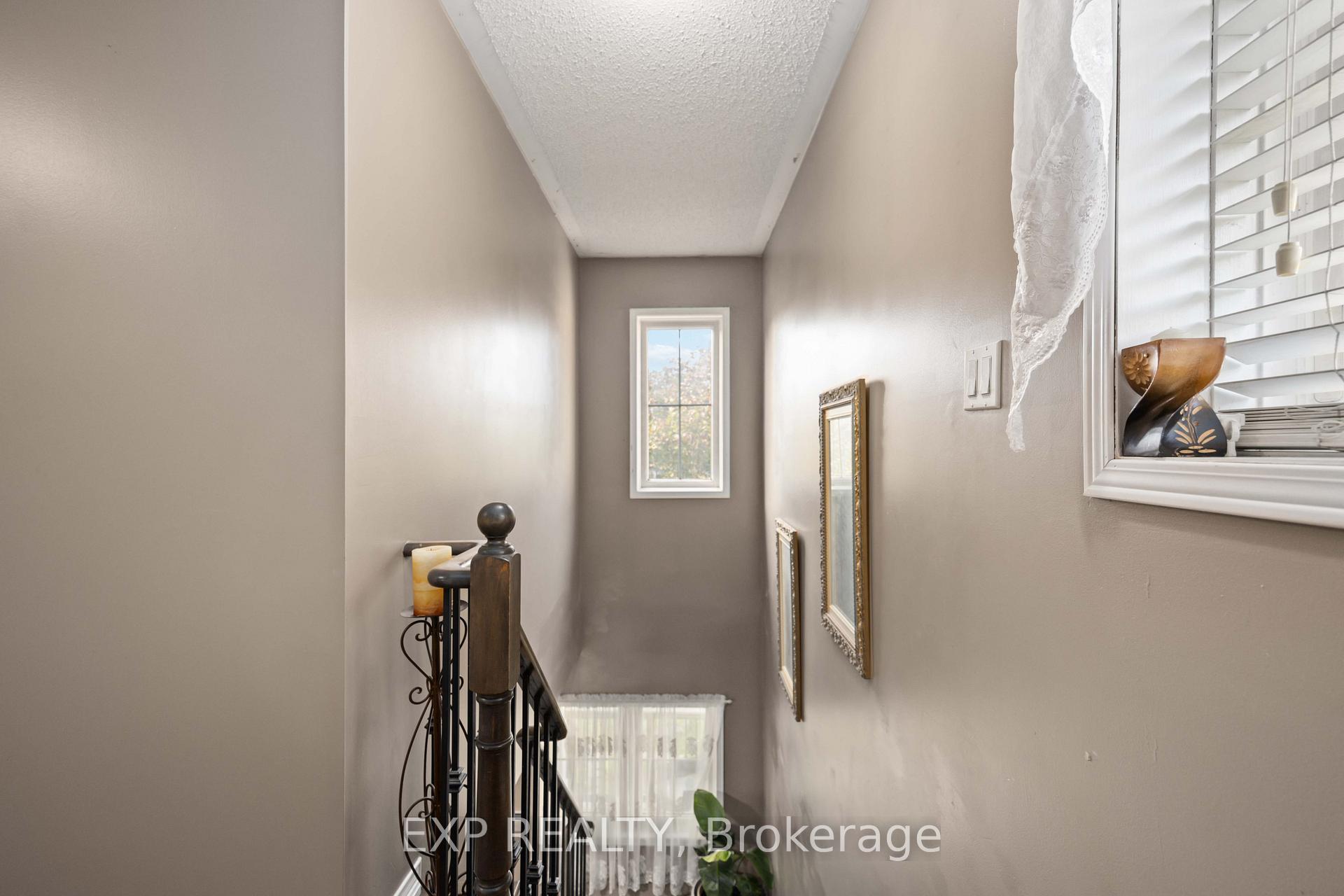 Photo 16 of 209 Norland Circle, Oshawa, Windfields — HOMEH