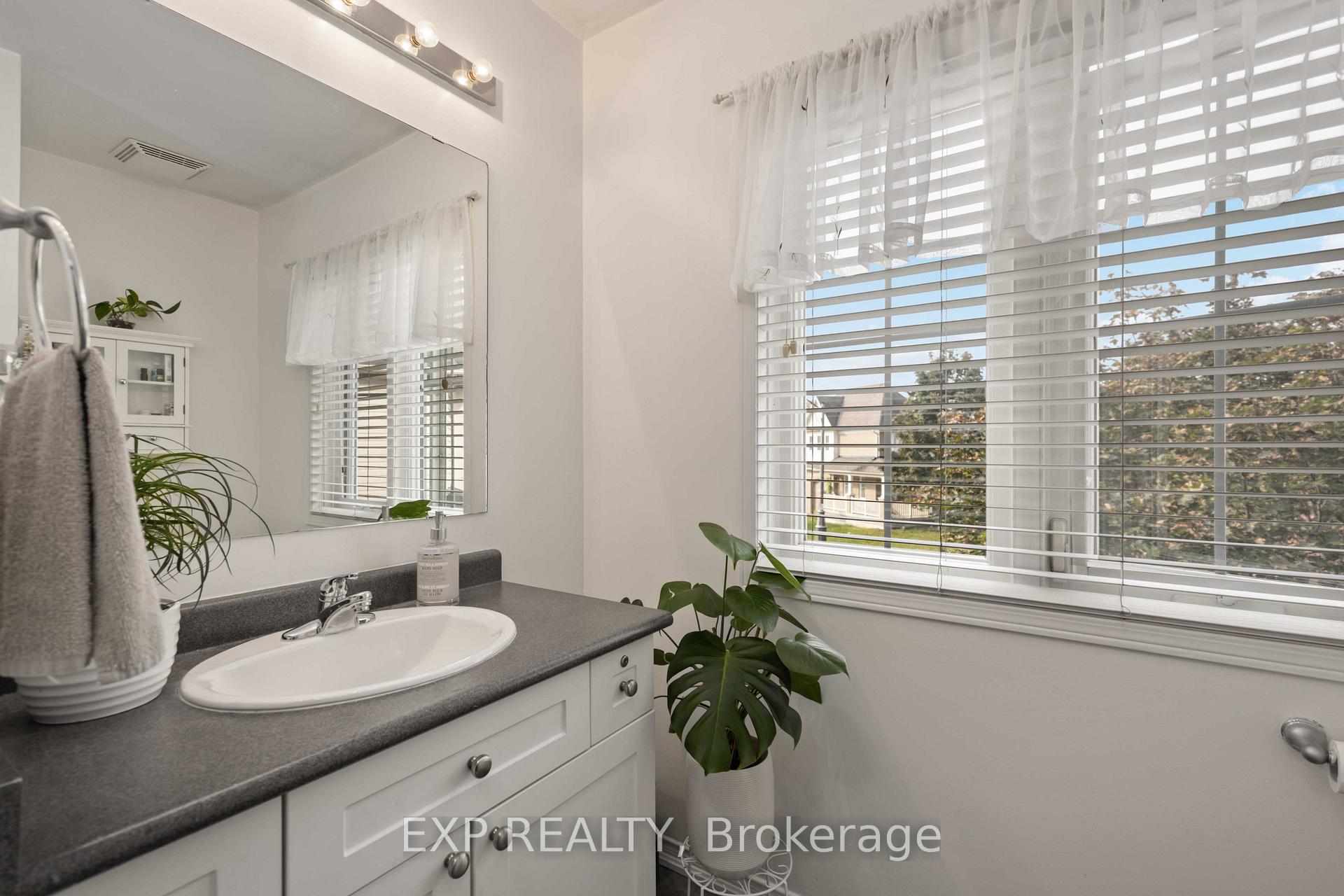 Photo 23 of 209 Norland Circle, Oshawa, Windfields — HOMEH
