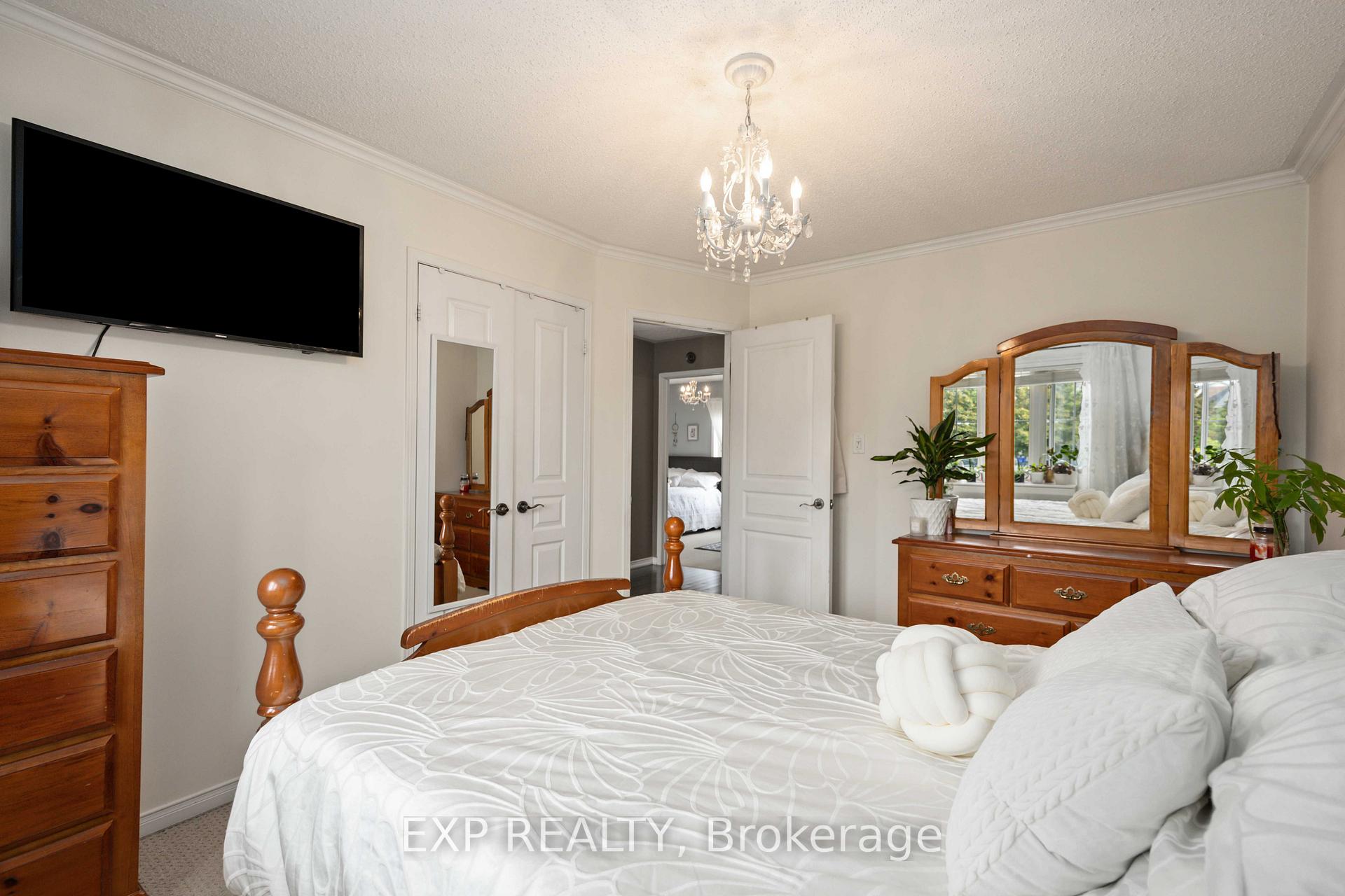 Photo 22 of 209 Norland Circle, Oshawa, Windfields — HOMEH
