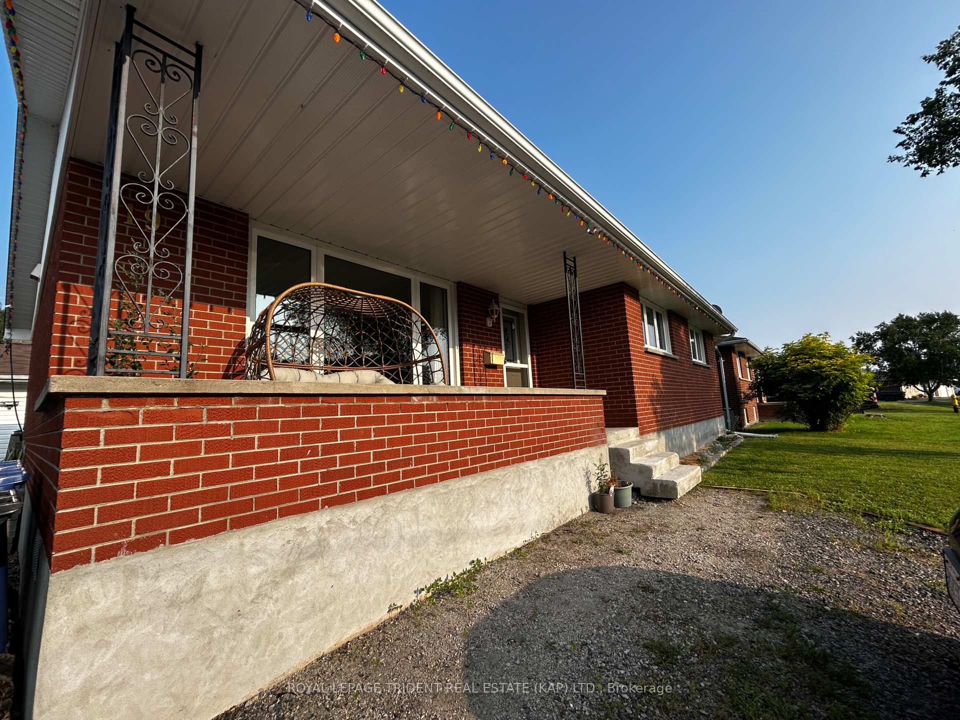 Photo 3 of 19 Ottawa Street E, Kapuskasing — HOMEH