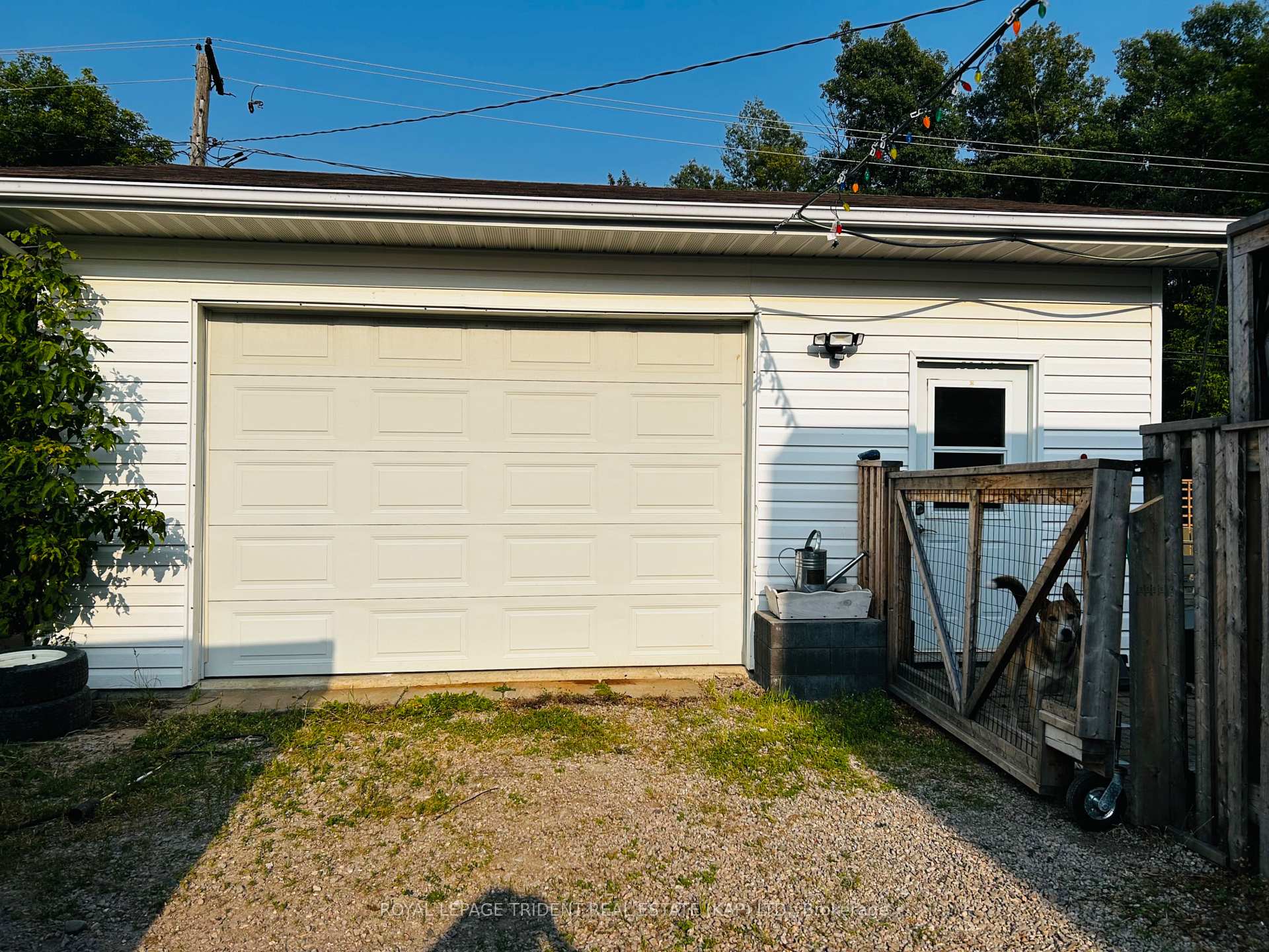 Photo 4 of 19 Ottawa Street E, Kapuskasing — HOMEH