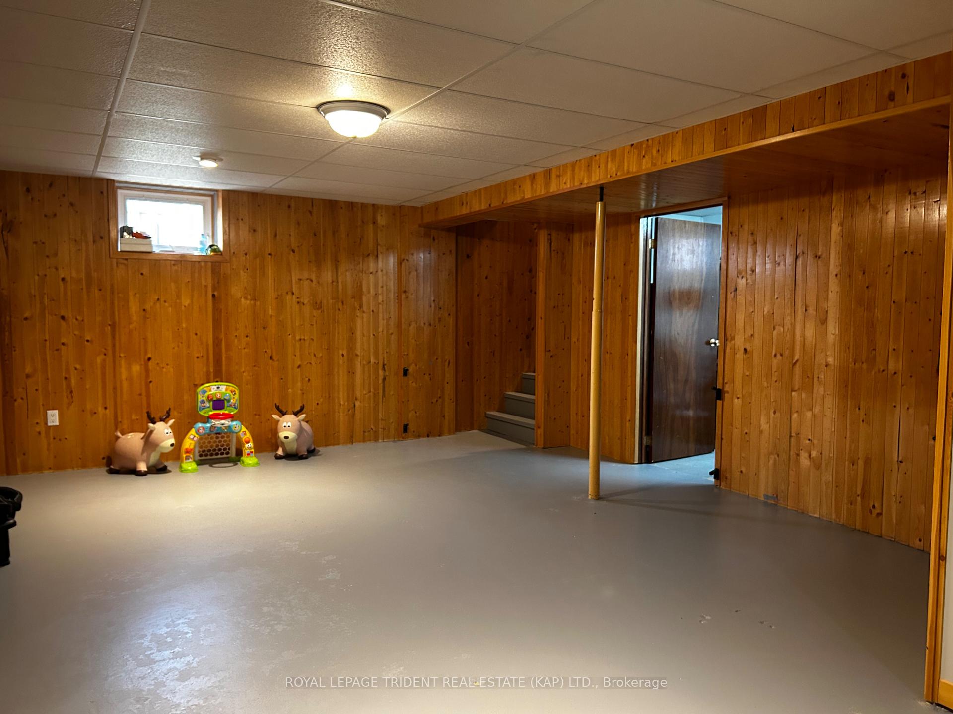 Photo 33 of 19 Ottawa Street E, Kapuskasing — HOMEH