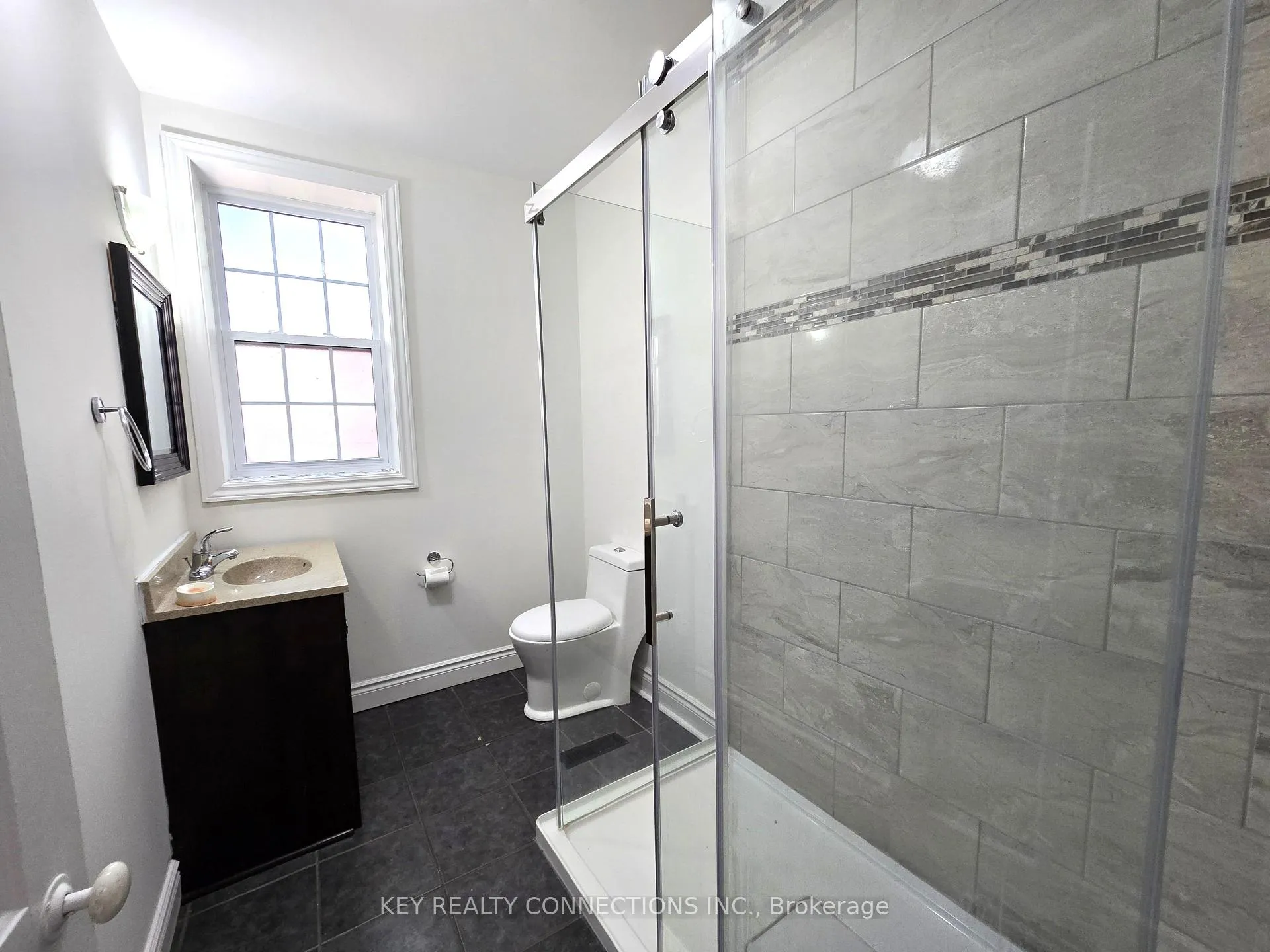 Photo 6 of 208 King Street E, Kingston, Central City East — HOMEH