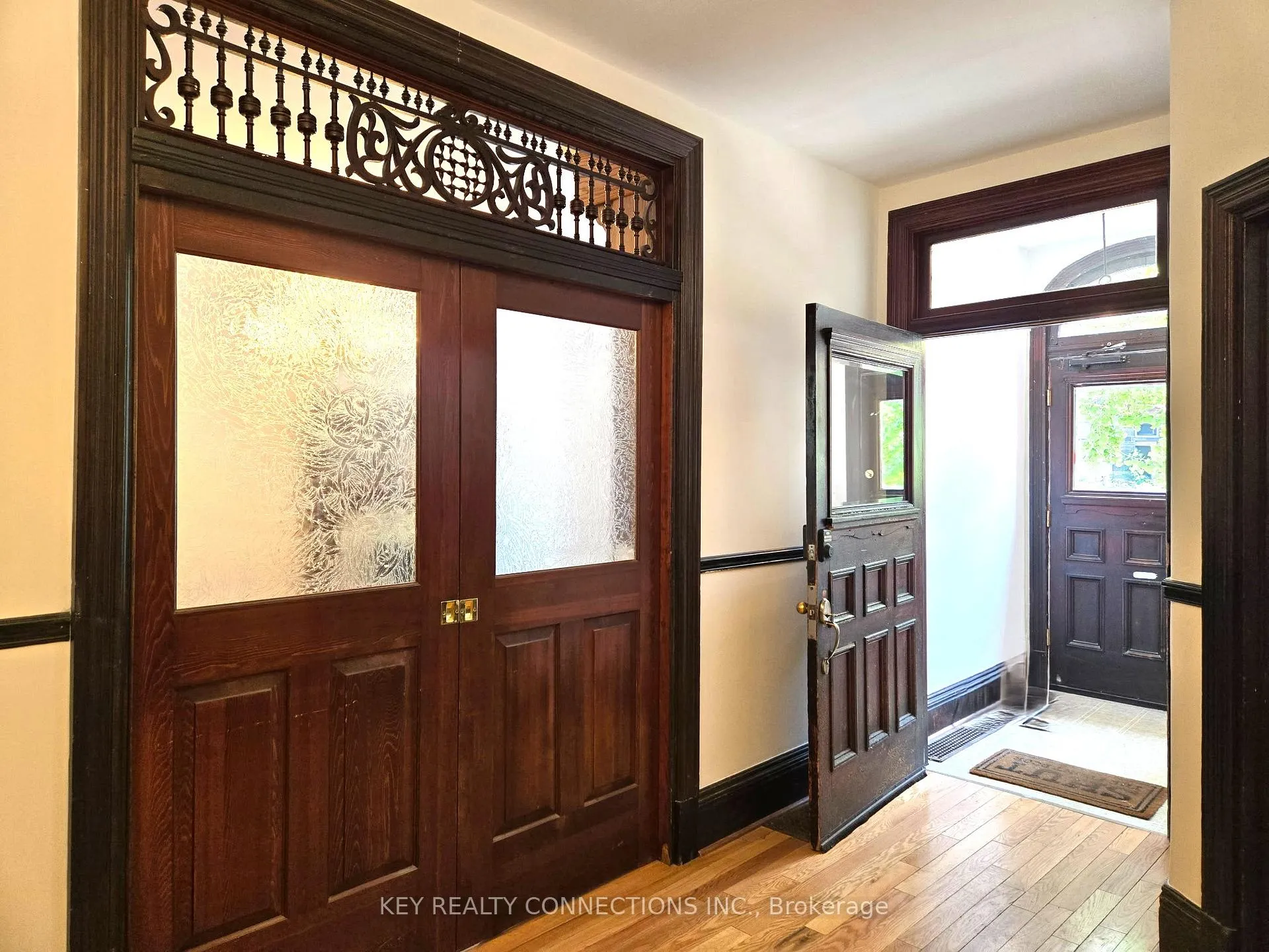 Photo 11 of 208 King Street E, Kingston, Central City East — HOMEH