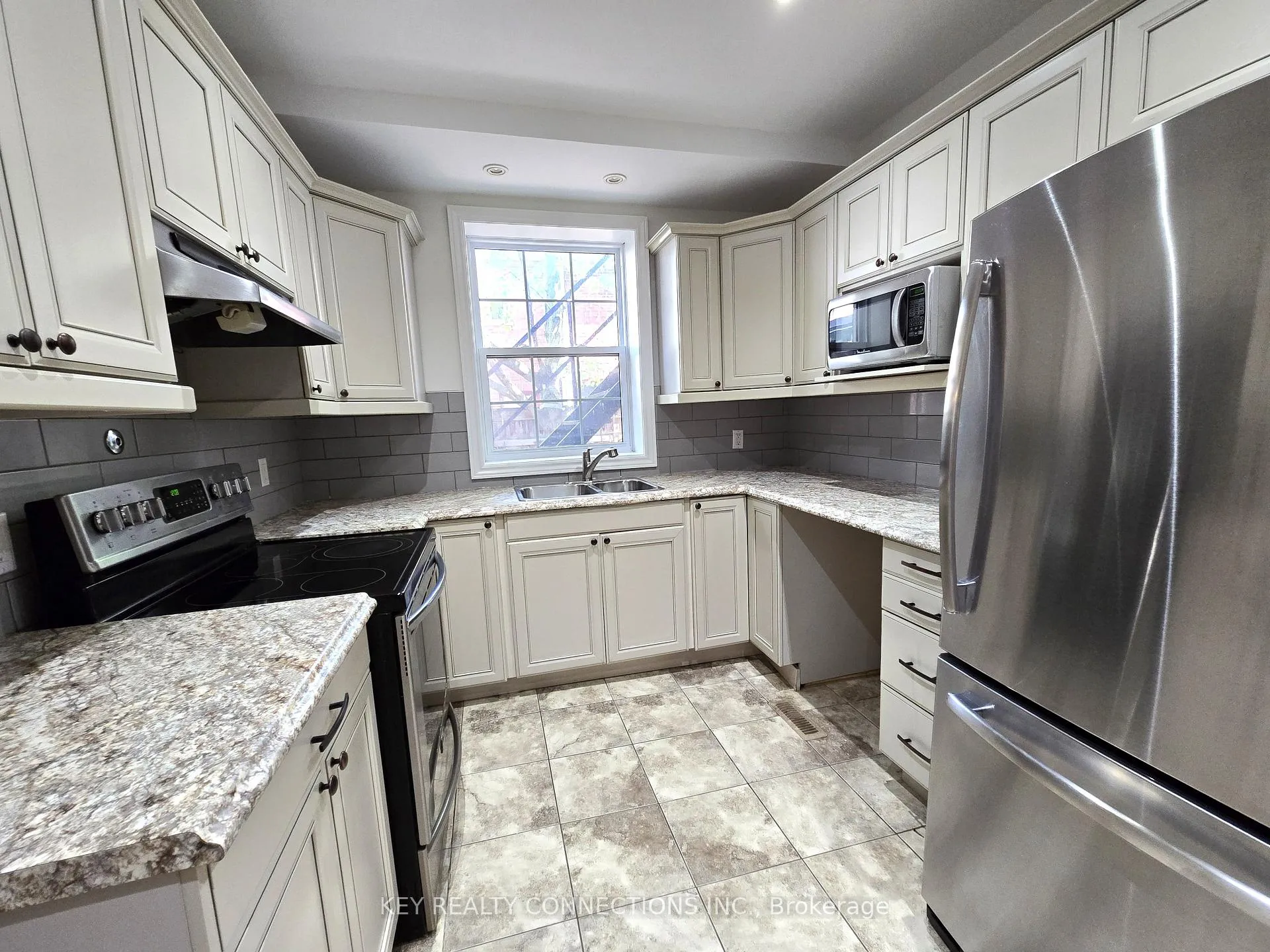Photo 15 of 208 King Street E, Kingston, Central City East — HOMEH