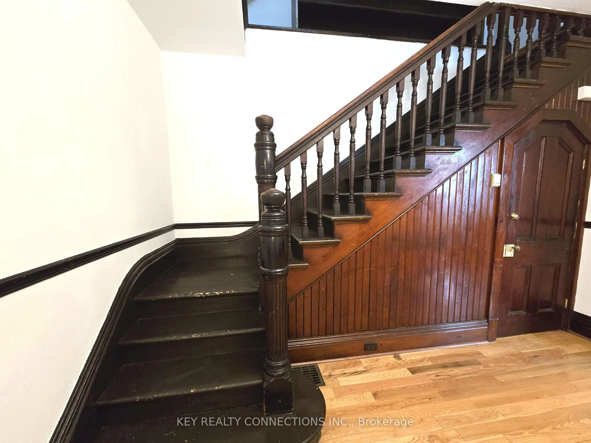 Photo 21 of 208 King Street E, Kingston, Central City East — HOMEH