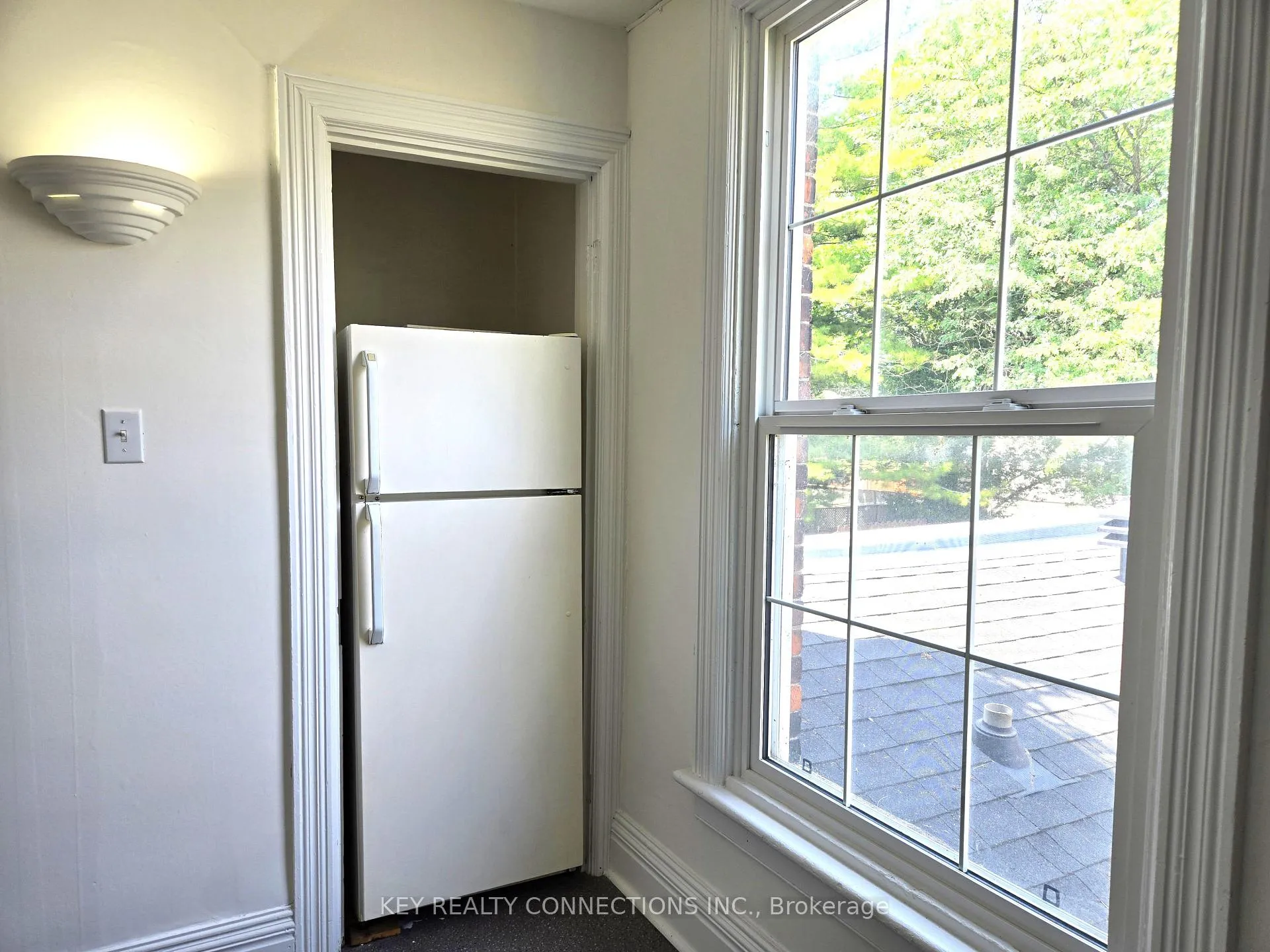 Photo 37 of 208 King Street E, Kingston, Central City East — HOMEH