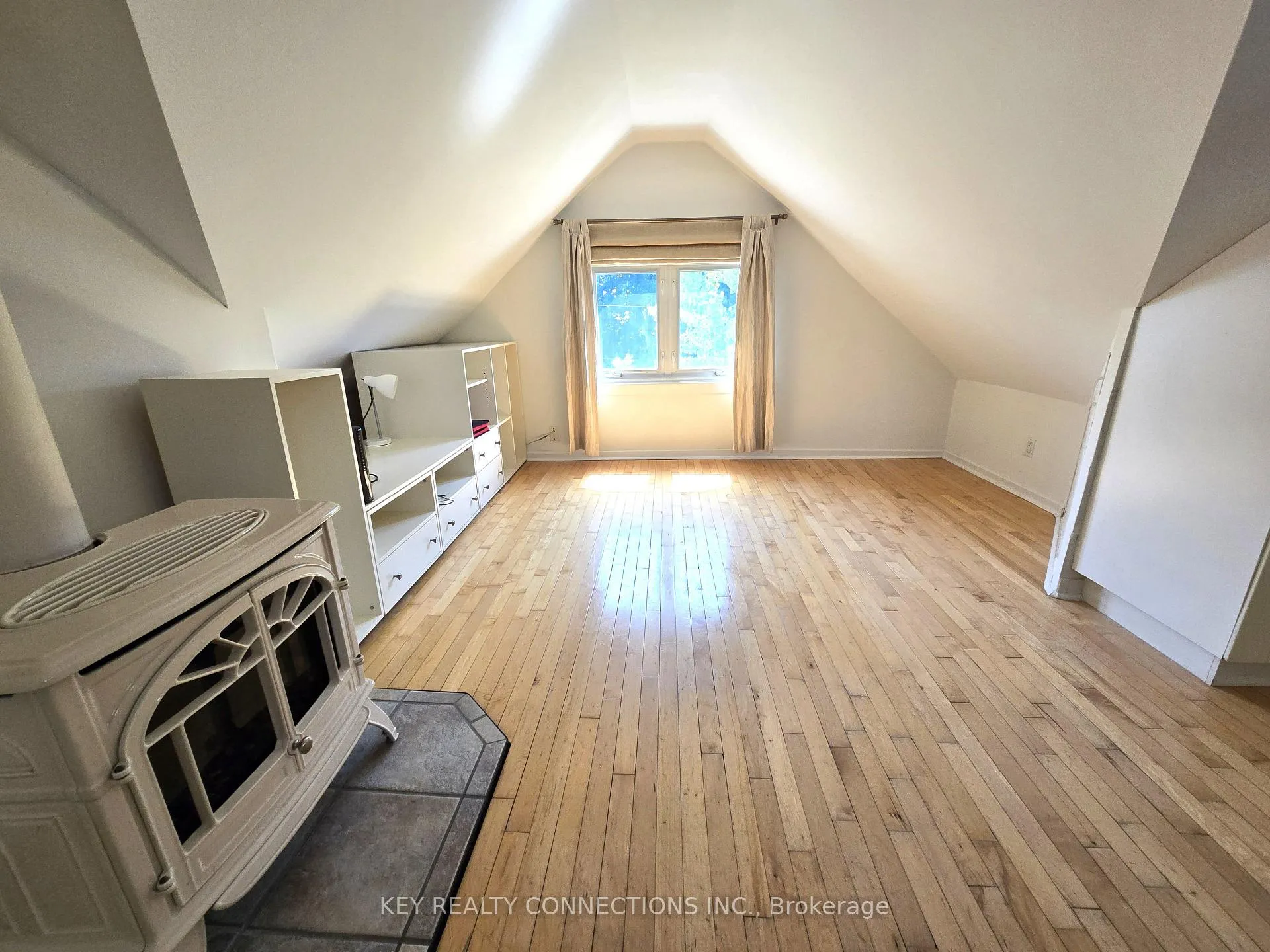 Photo 42 of 208 King Street E, Kingston, Central City East — HOMEH