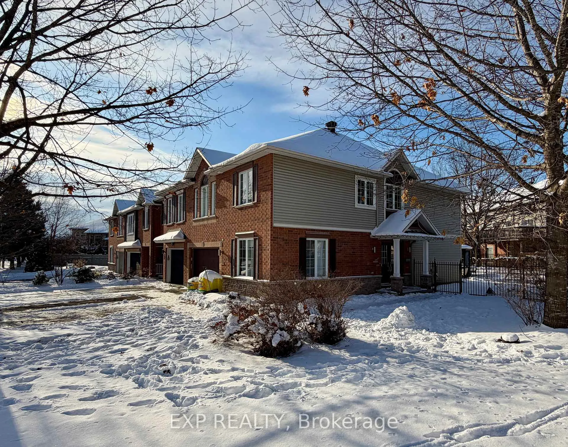Photo 2 of 101 Macassa Circle, Ottawa, Kanata - Kanata Lakes/Heritage Hills — HOMEH