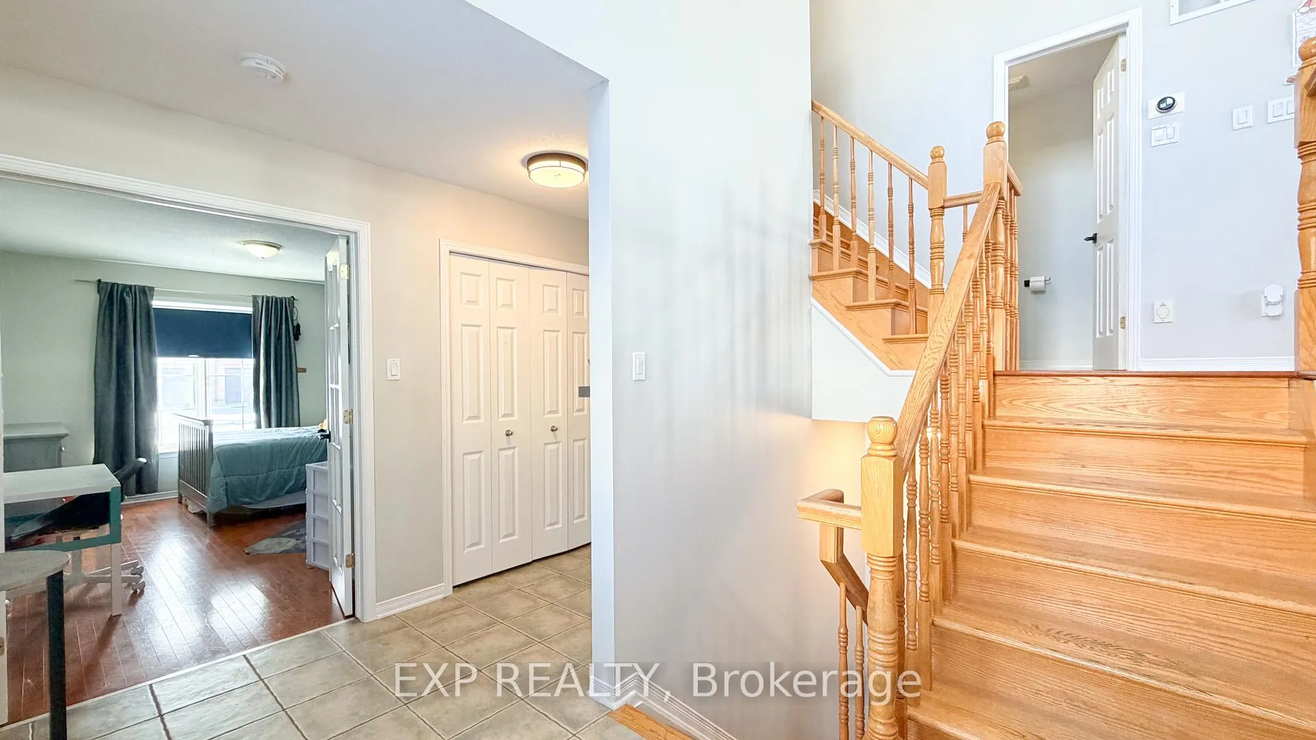 Photo 5 of 101 Macassa Circle, Ottawa, Kanata - Kanata Lakes/Heritage Hills — HOMEH