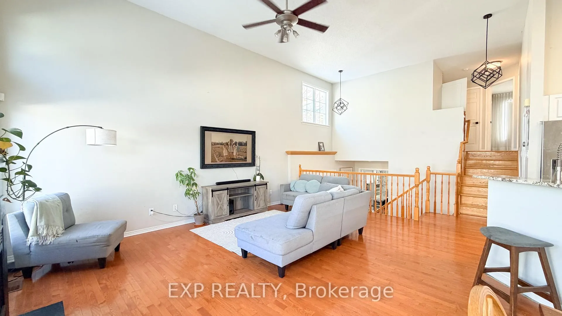 Photo 11 of 101 Macassa Circle, Ottawa, Kanata - Kanata Lakes/Heritage Hills — HOMEH