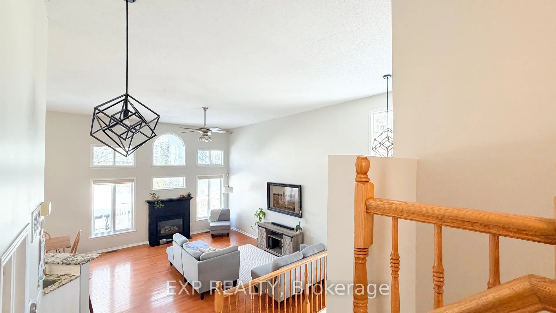 Photo 18 of 101 Macassa Circle, Ottawa, Kanata - Kanata Lakes/Heritage Hills — HOMEH