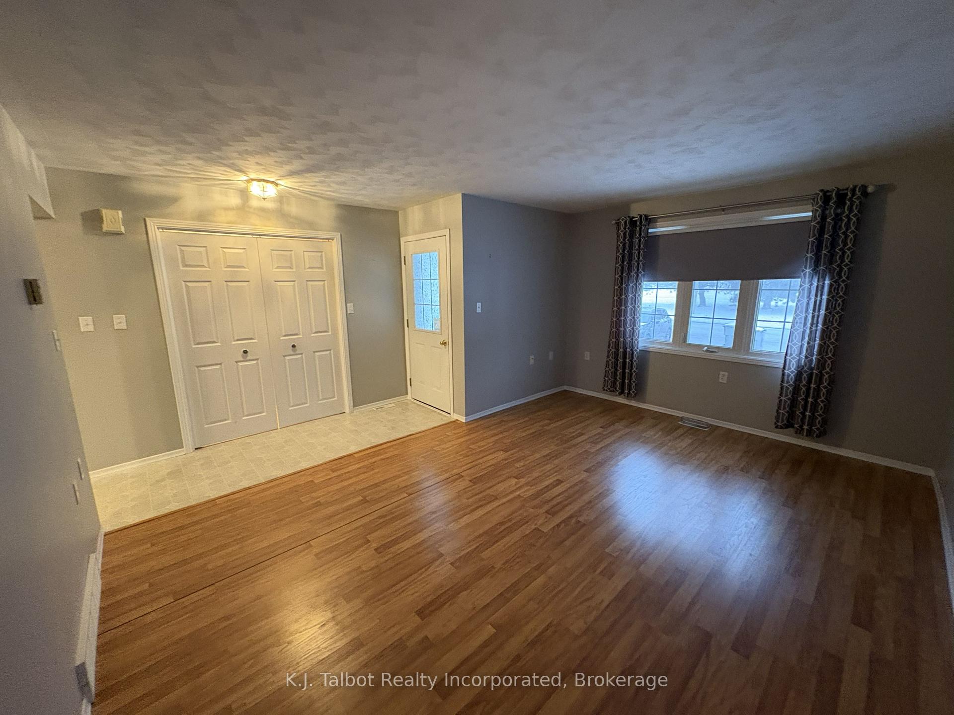 Photo 9 of 23 Coleman Street, Huron East, Seaforth — HOMEH