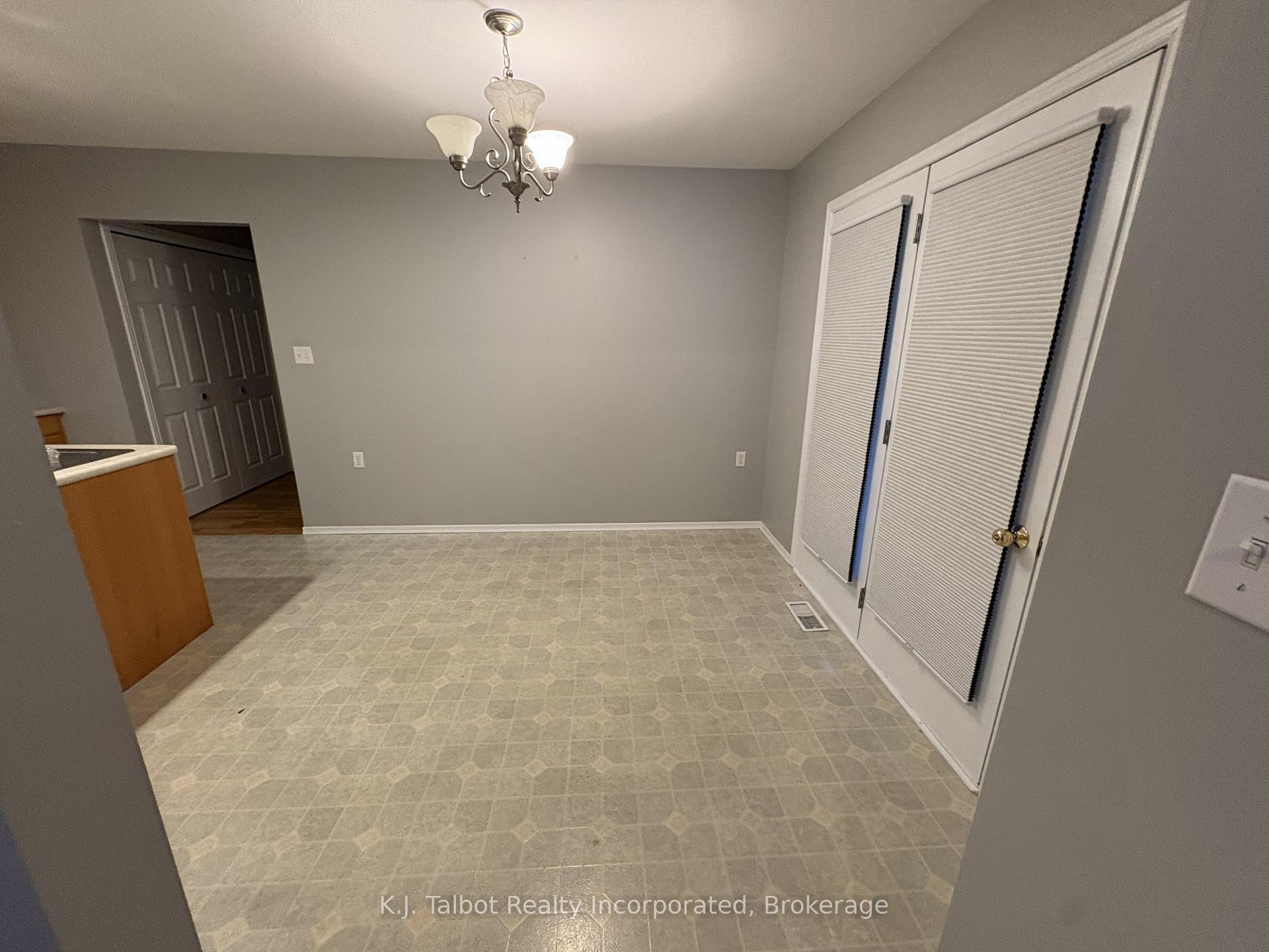 Photo 10 of 23 Coleman Street, Huron East, Seaforth — HOMEH