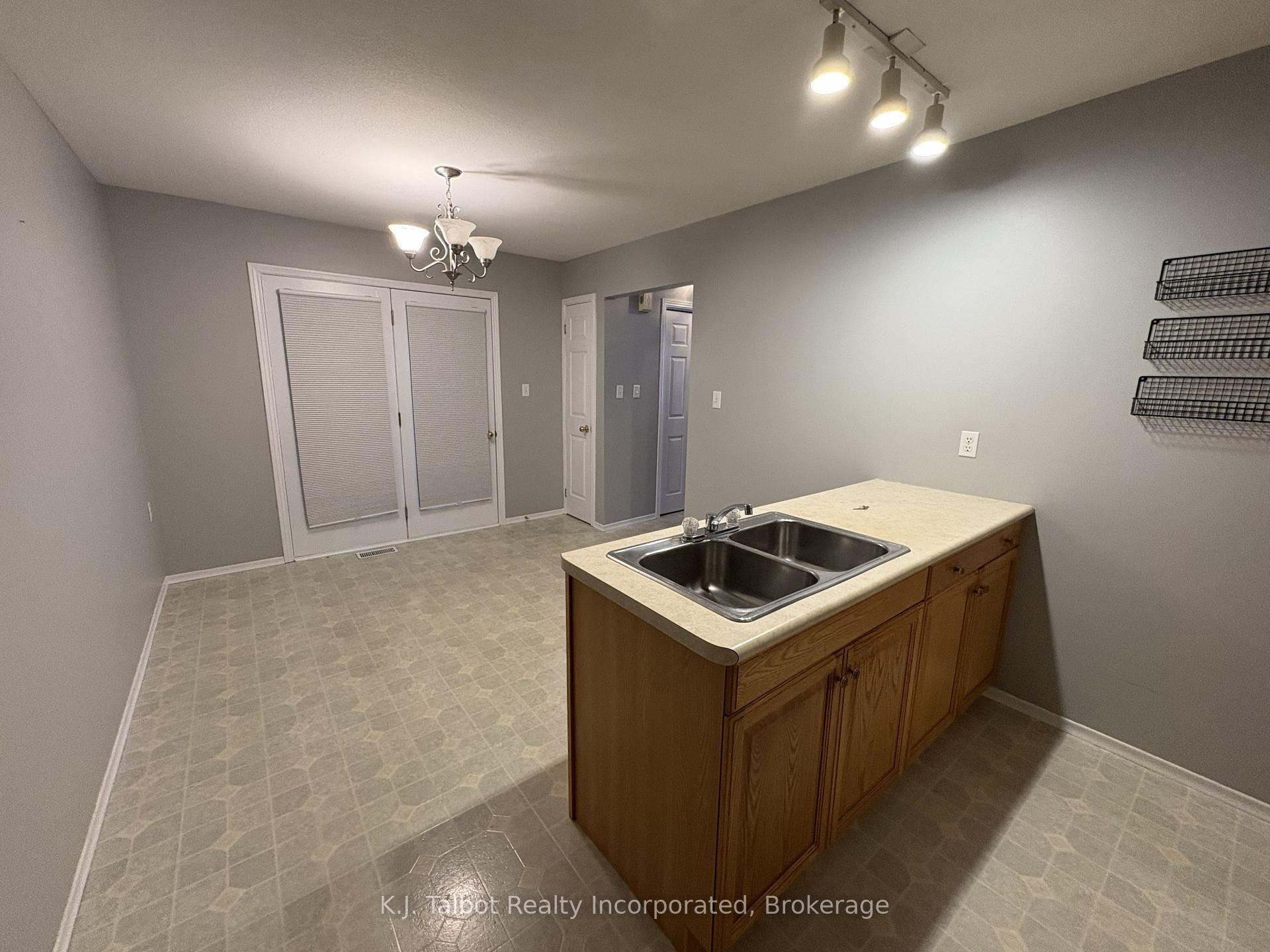 Photo 13 of 23 Coleman Street, Huron East, Seaforth — HOMEH