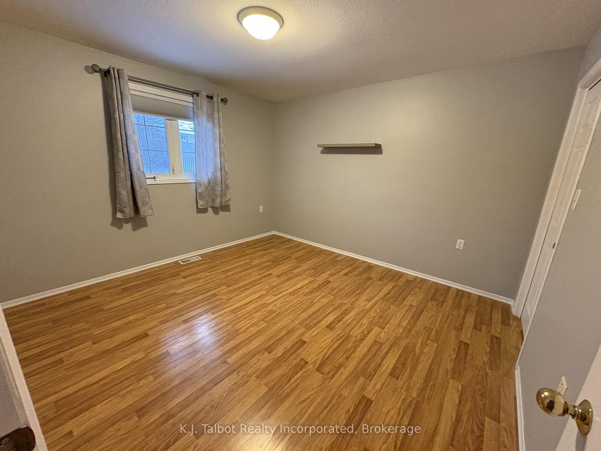 Photo 15 of 23 Coleman Street, Huron East, Seaforth — HOMEH