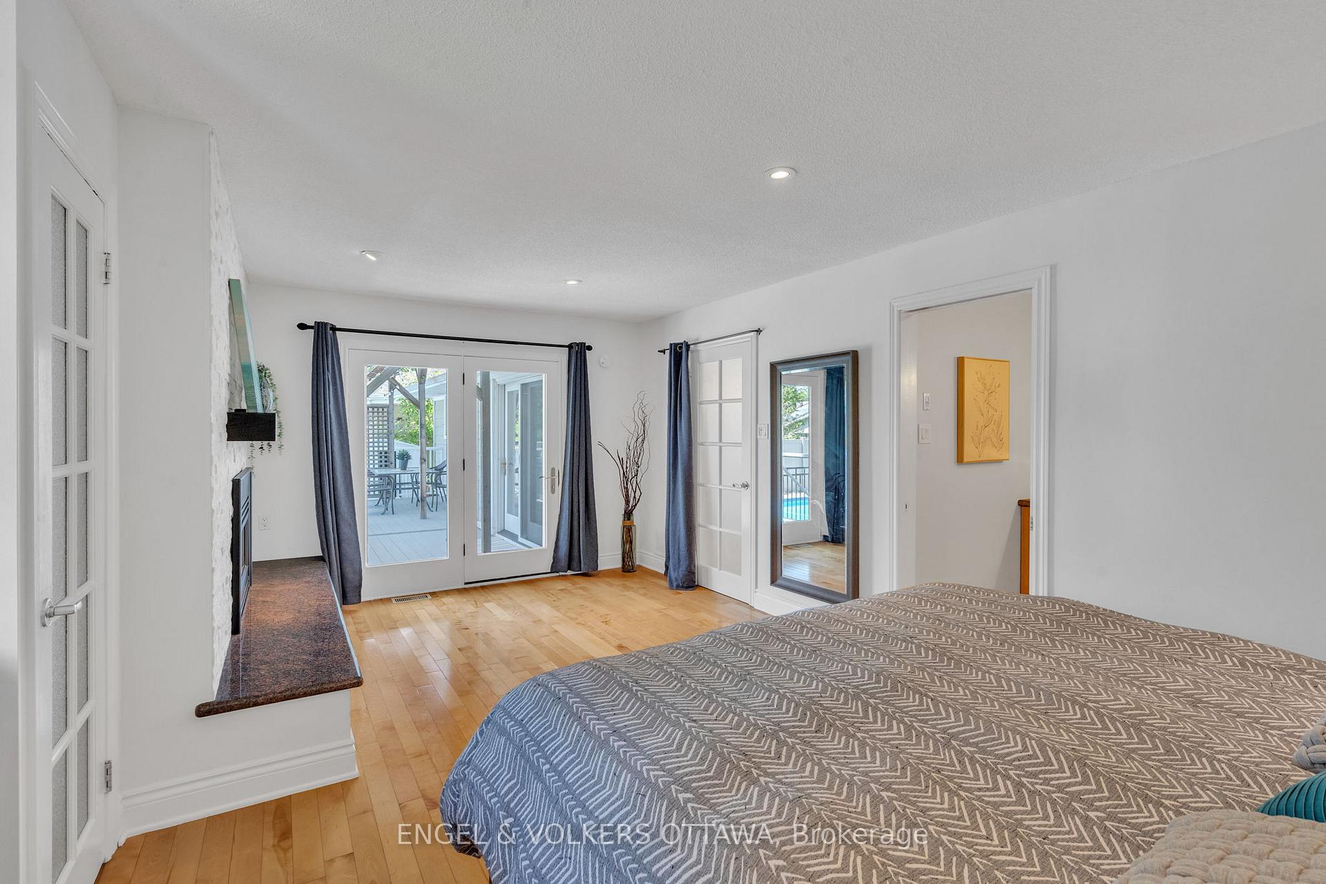 Photo 11 of 1369 Fontenay Crescent, Ottawa, South Keys — HOMEH