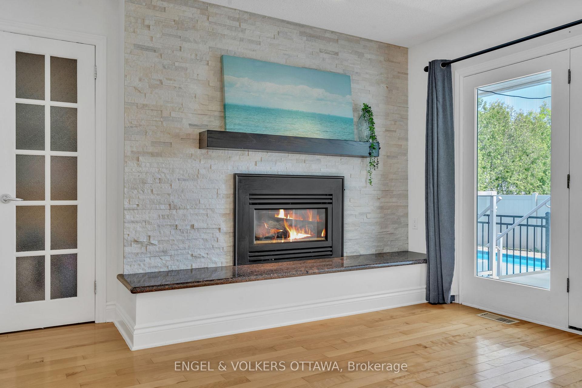 Photo 12 of 1369 Fontenay Crescent, Ottawa, South Keys — HOMEH