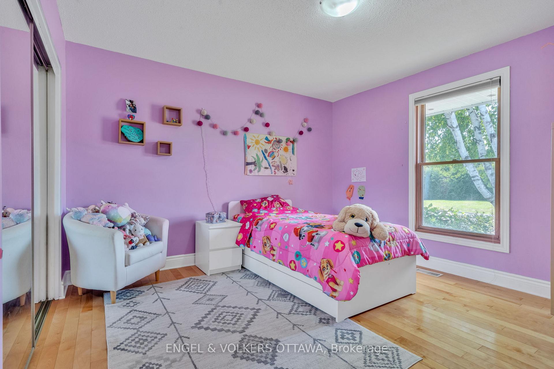 Photo 15 of 1369 Fontenay Crescent, Ottawa, South Keys — HOMEH