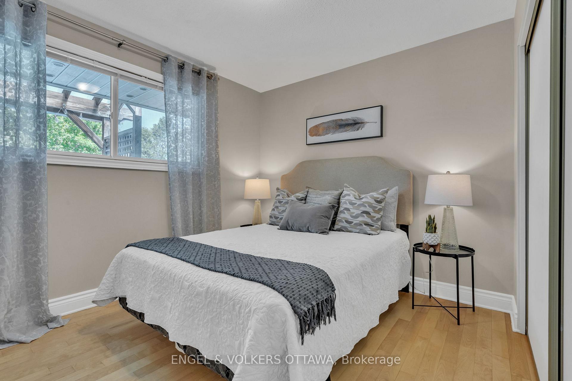 Photo 16 of 1369 Fontenay Crescent, Ottawa, South Keys — HOMEH