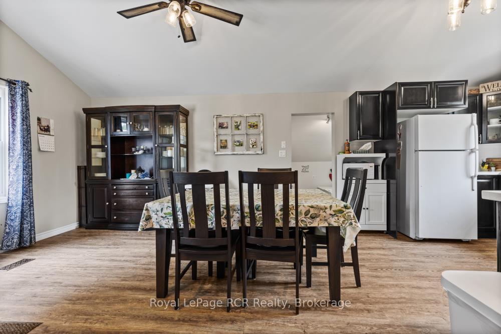 Photo 12 of 45001 Lakelet Road, Howick — HOMEH