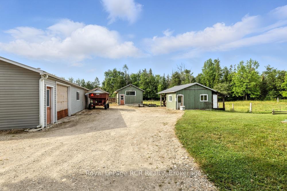Photo 33 of 45001 Lakelet Road, Howick — HOMEH