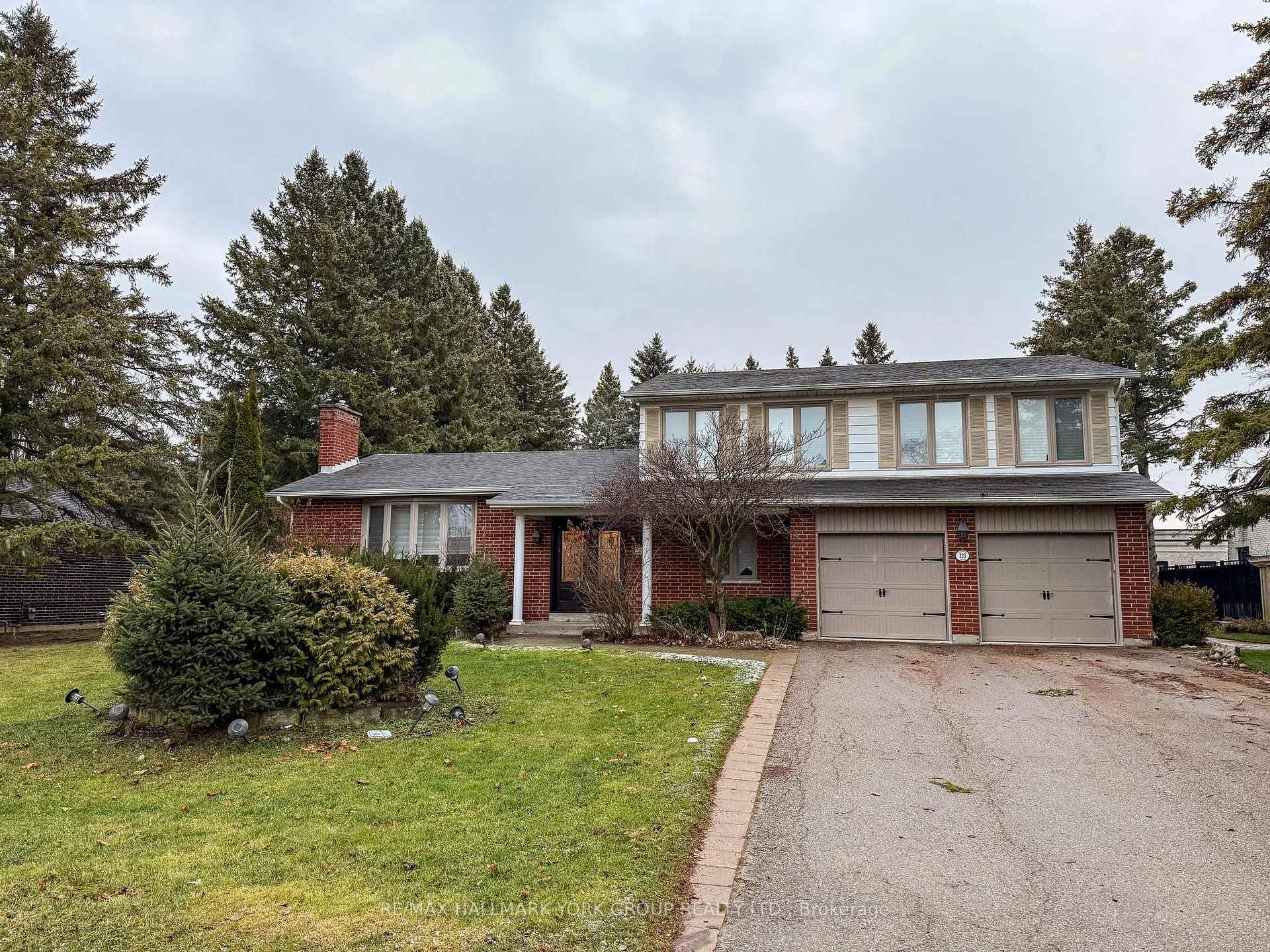 Photo 1 of 225 Patricia Drive, King, King City — HOMEH