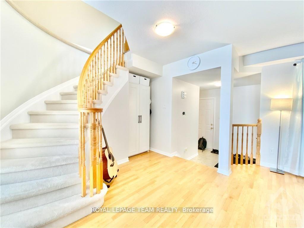Photo 10 of 64 Tobermory Crescent, Ottawa, Kanata - Morgan's Grant/South March — HOMEH