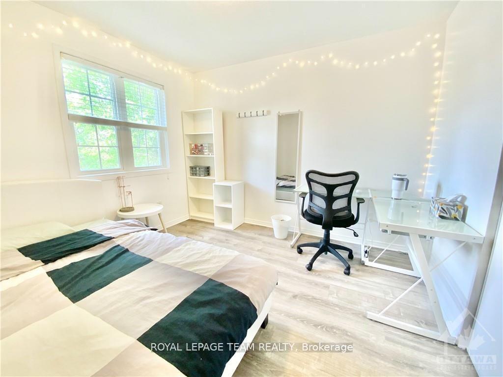 Photo 16 of 64 Tobermory Crescent, Ottawa, Kanata - Morgan's Grant/South March — HOMEH