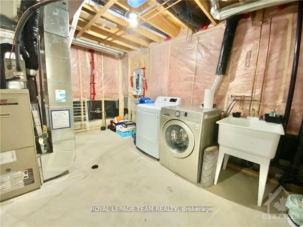 Photo 26 of 64 Tobermory Crescent, Ottawa, Kanata - Morgan's Grant/South March — HOMEH