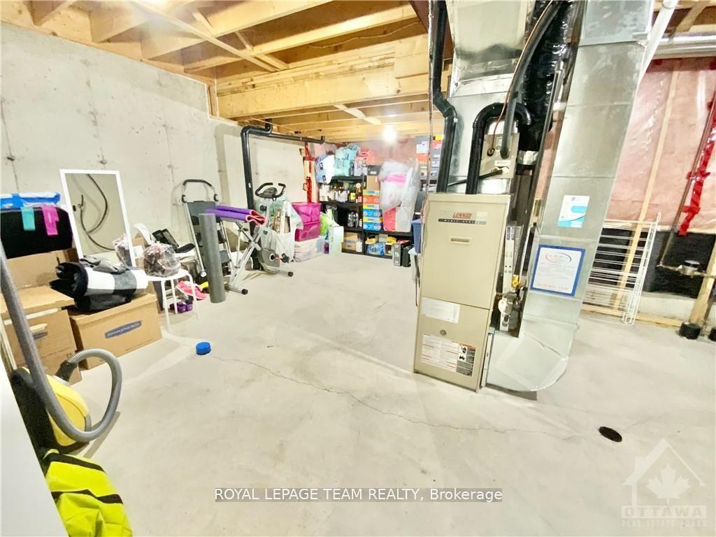 Photo 27 of 64 Tobermory Crescent, Ottawa, Kanata - Morgan's Grant/South March — HOMEH