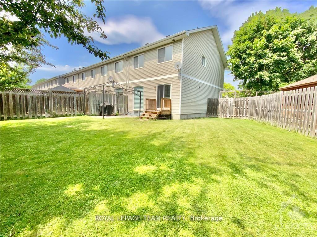 Photo 29 of 64 Tobermory Crescent, Ottawa, Kanata - Morgan's Grant/South March — HOMEH
