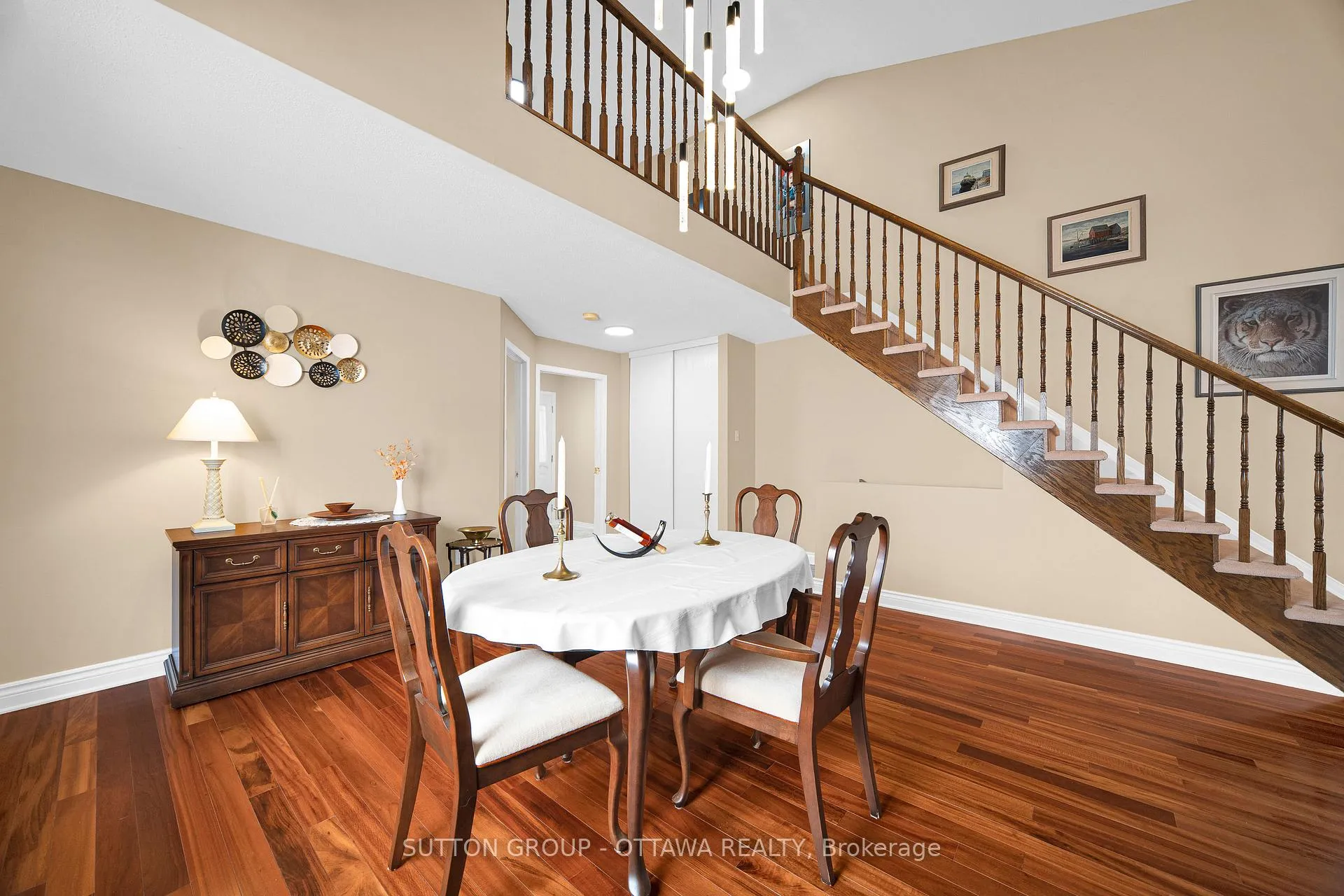 Photo 10 of 128 Annapolis Circle, Ottawa, Hunt Club — HOMEH